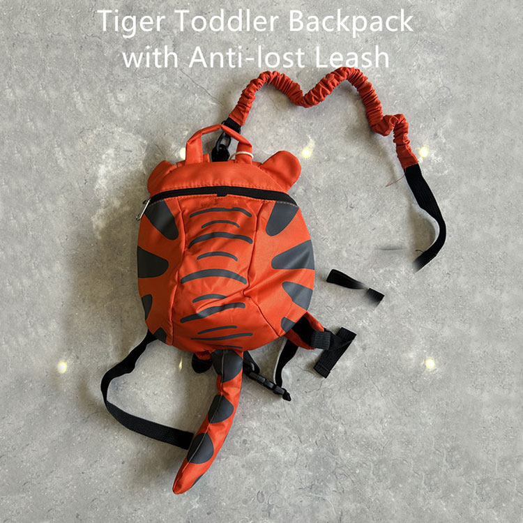Conas backpack oiriúnach a roghnú le strap frithchaite